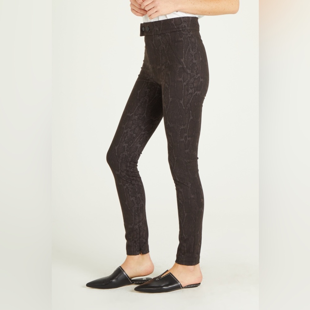 Dear John ponte stretch jeggings brown snake print Leggings‎ 25 Rayon/poly blend